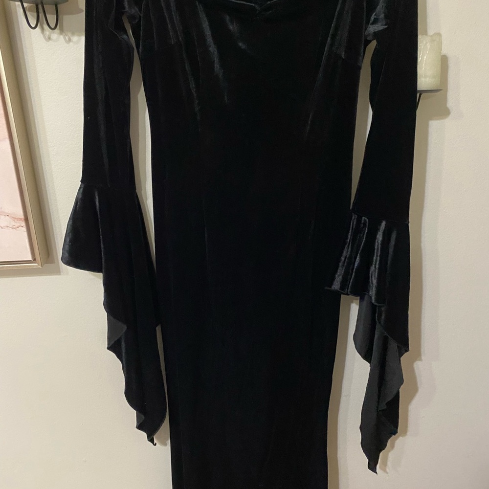 Elegant Black Velvet Dress